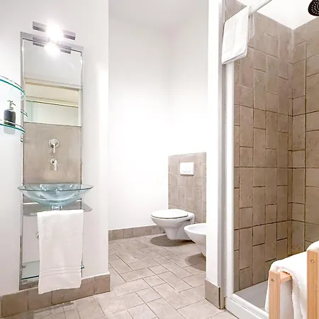 Voltiva House - In The Heart Of Old Town بيت للعطل *