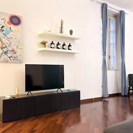 Voltiva House - In The Heart Of Old Town 別荘 コモ
